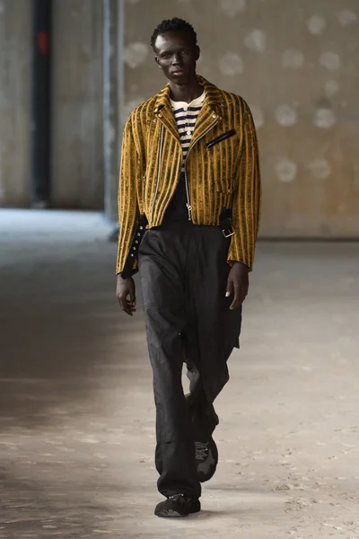 Look 41